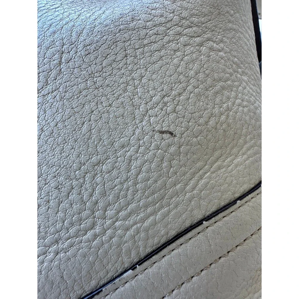 Vintage Coach F10942 Soho Collection Pebbled Leather Baguette Shoulder Bag